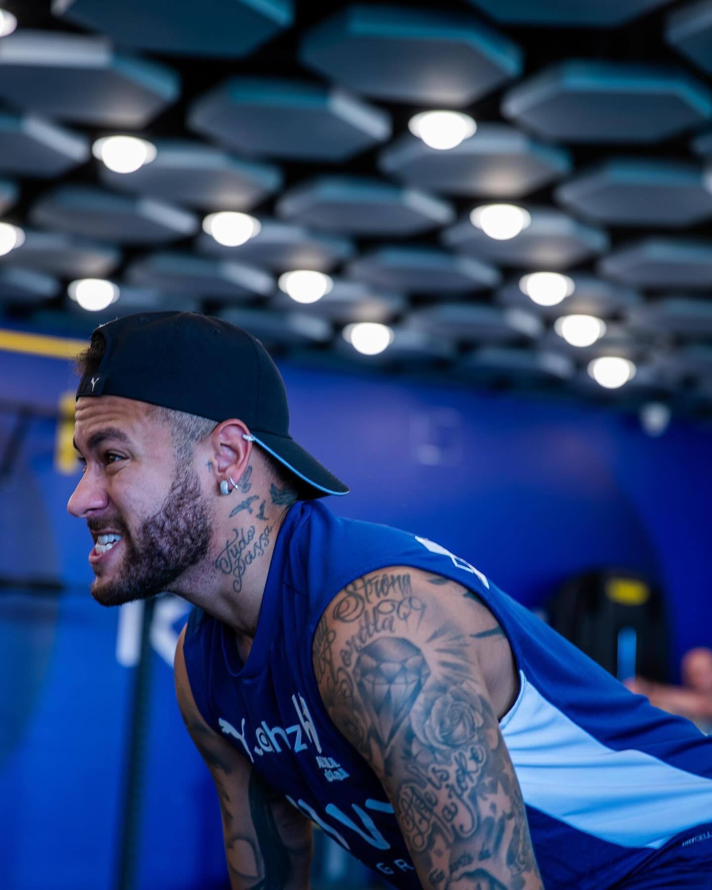 U22国家队今日训练，向余望、吾米提江未加入合练（U22国足今日训练，向余望与吾米提江未参加合练）