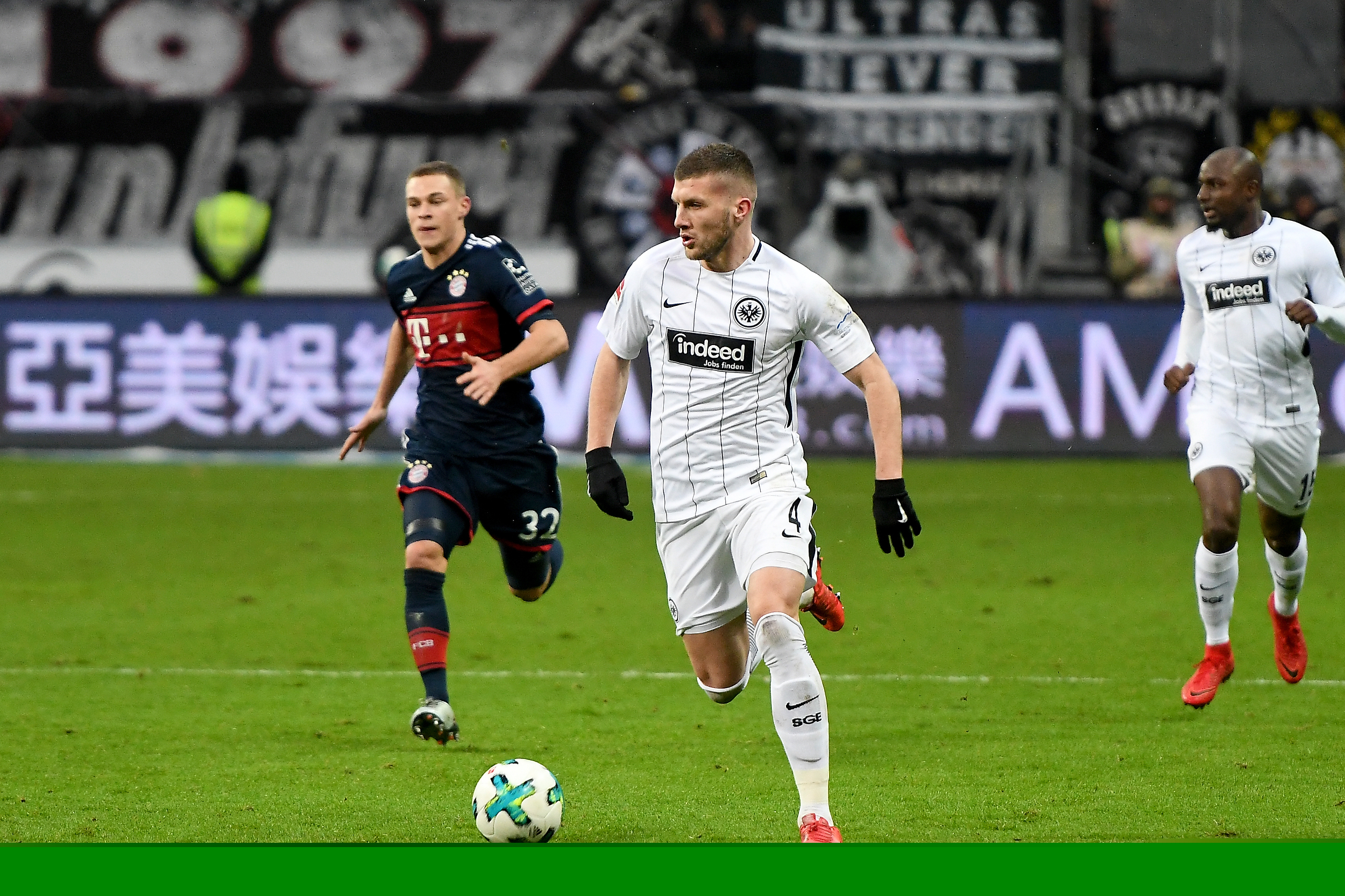 拉门斯：我是看库尔图瓦的比赛长大的，诺伊尔也是我的榜样（拉门斯：从小看库尔图瓦踢球成长，诺伊尔亦是我的偶像）