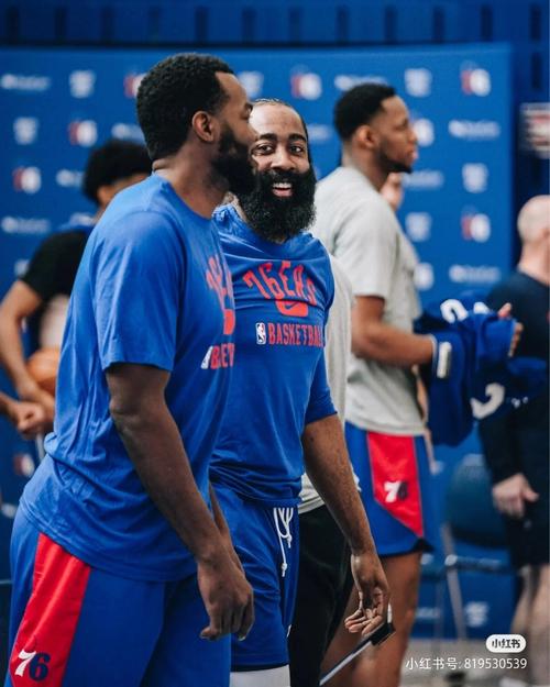 科贝记者：巴尔韦德右腿内收肌不适，明天将接受检查（巴尔韦德右腿内收肌不适，科贝记者称其明日将接受检查）