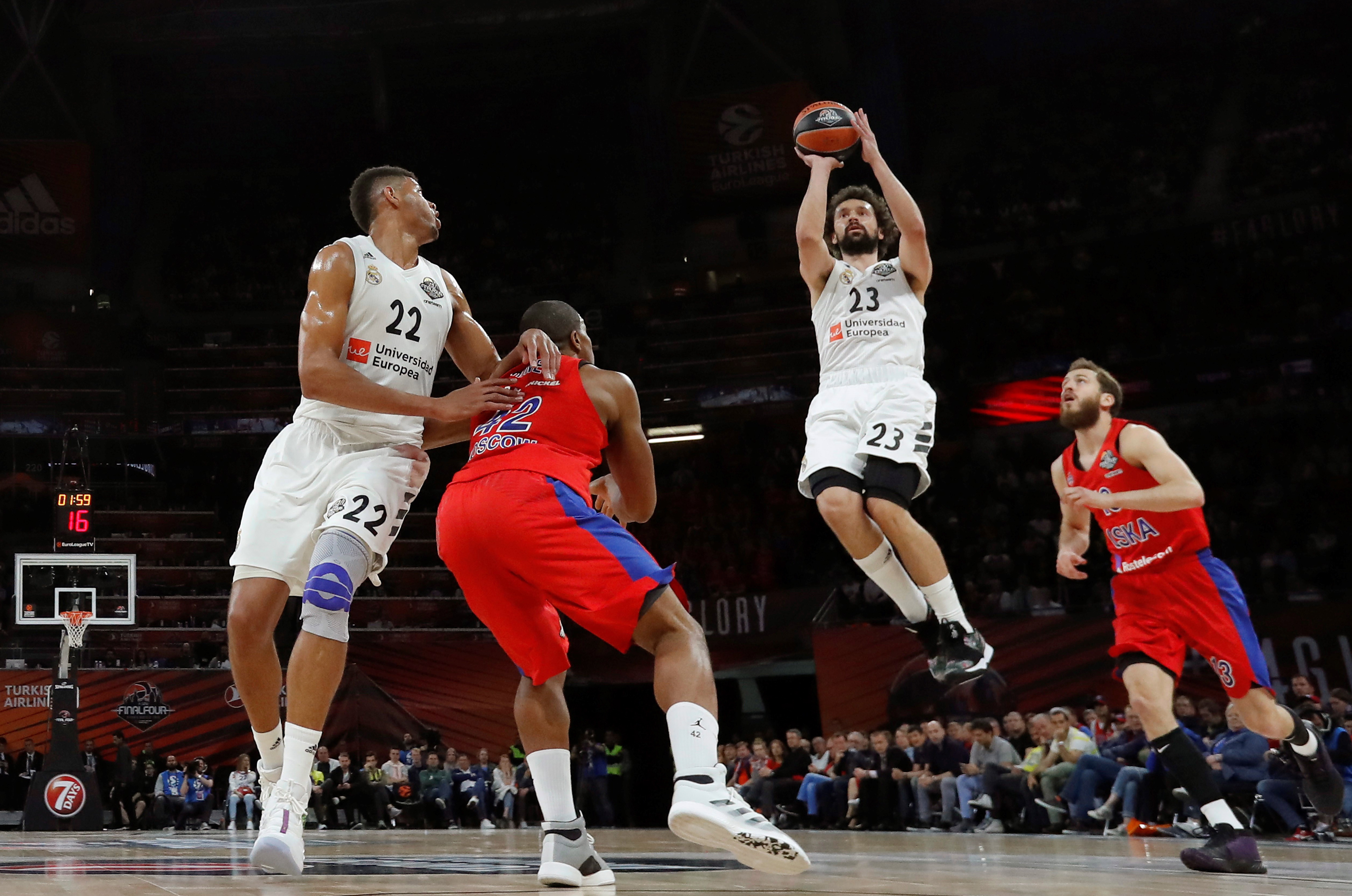 历史上中锋20分+10助攻场次：约基奇165次断档领跑（NBA史上中锋20+分10助攻次数榜：约基奇以165场遥遥领先）