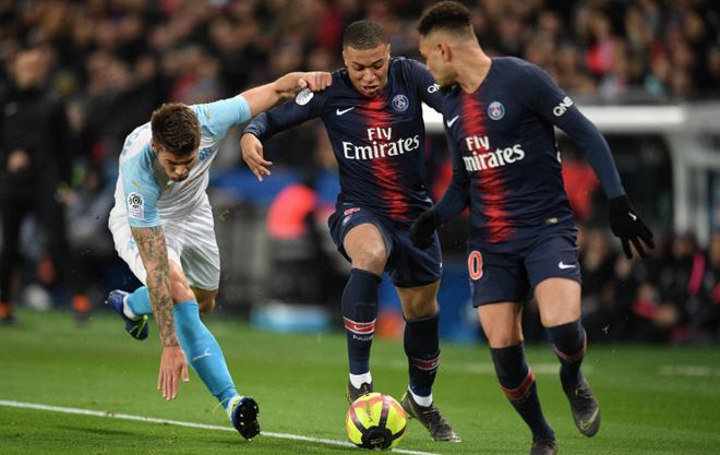 巧了，恰尔汗奥卢上次和这次罚丢点球都在意甲第12轮第74分钟（巧合再现：恰尔汗奥卢两次点球失手均在意甲第12轮第74分钟）