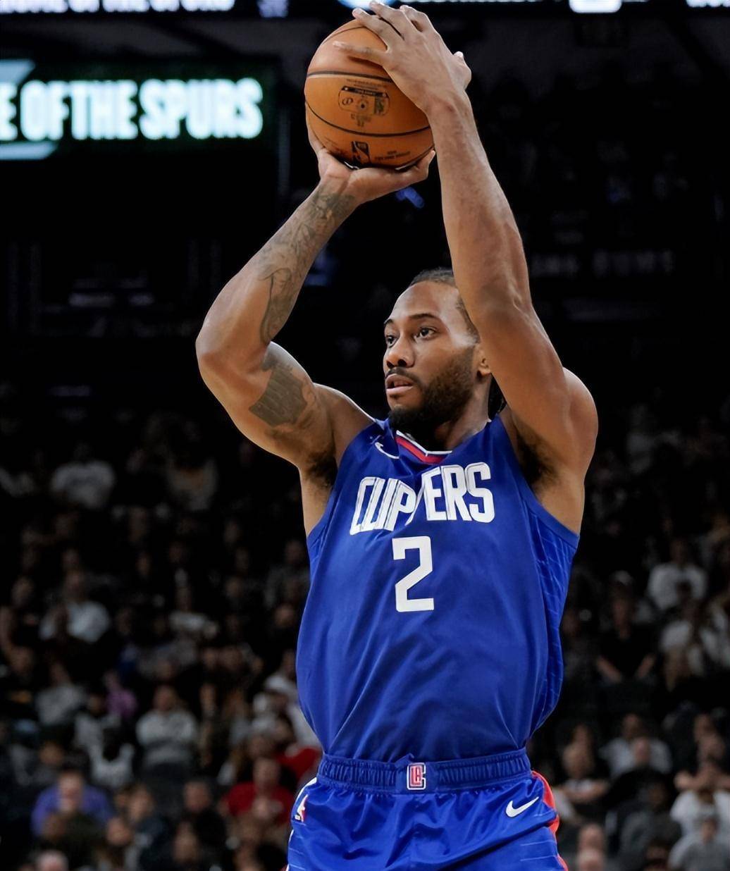 数据领先却痛失好局（数据占优却未能守住胜势）