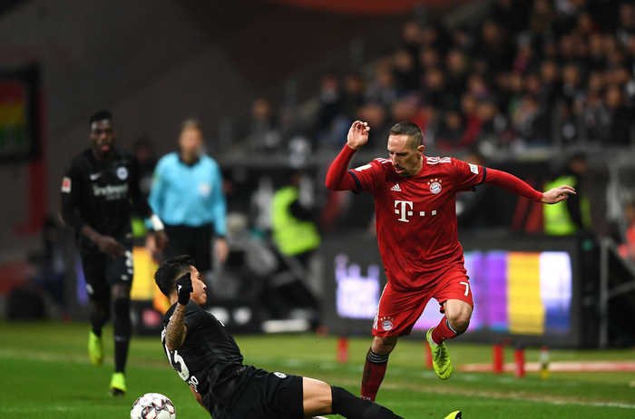 萨索洛2-2比萨，恩佐拉、马蒂奇破门，索尔茨维特读秒绝平（萨索洛2-2战平比萨：恩佐拉、马蒂奇建功，索尔茨维特压哨扳平）