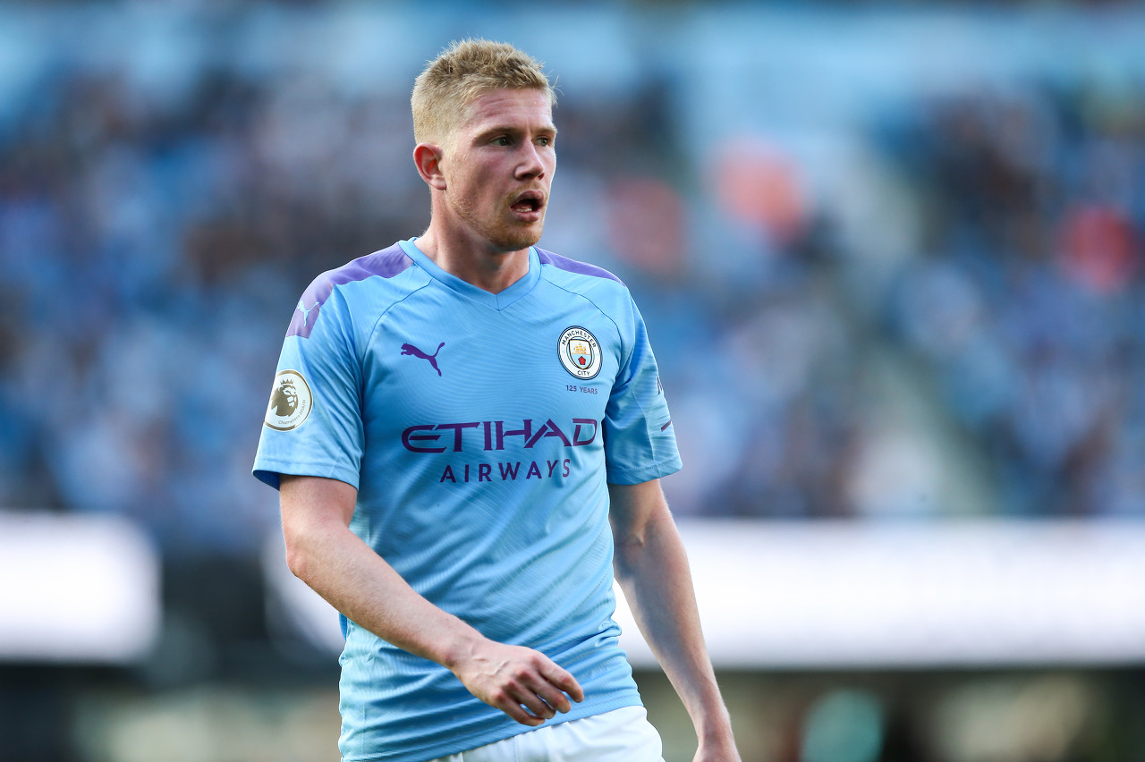 如何在野球场成为全场焦点？（如何在野球场脱颖而出，吸引全场目光？）